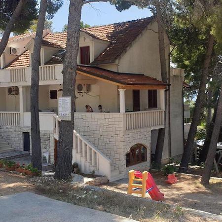 B&B Pansion Jure Matijevic Sveta Nedelja  Exterior foto